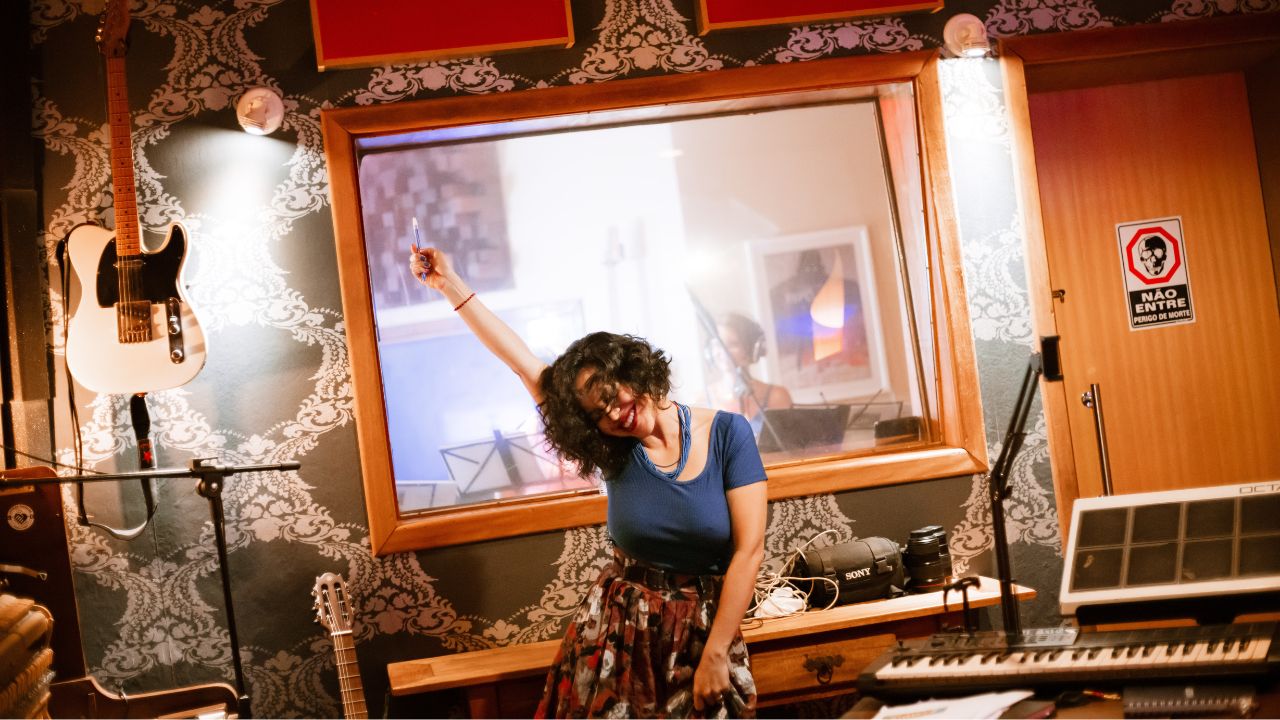 Mundo de Lírio Lirio para Dormir Amanda Fernandes Brasil Score Soundtrack main